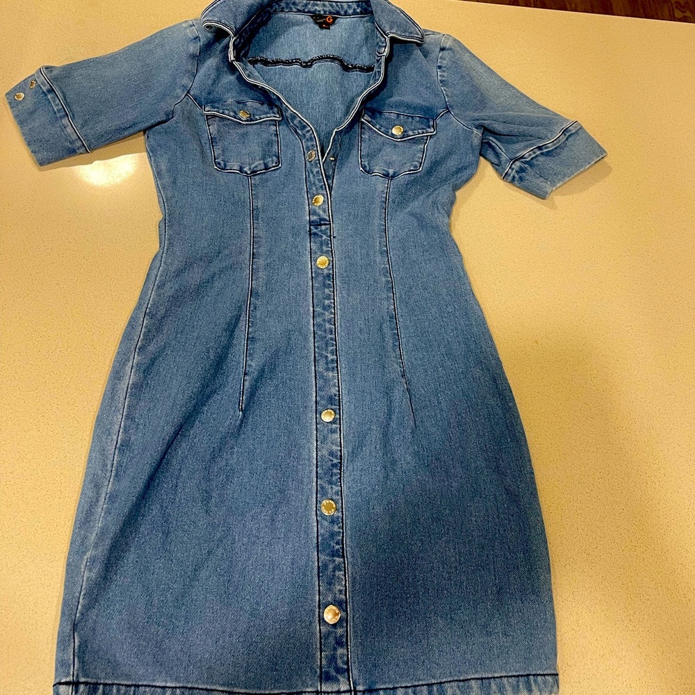 G by Guess